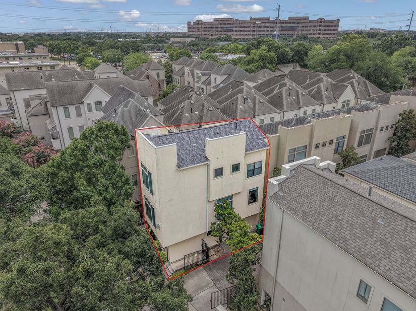 1914 Woodbury Street, Houston TX 77030