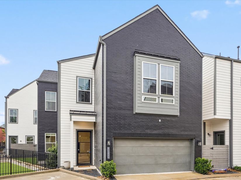4512 Old Yale Street C, Houston TX 77018