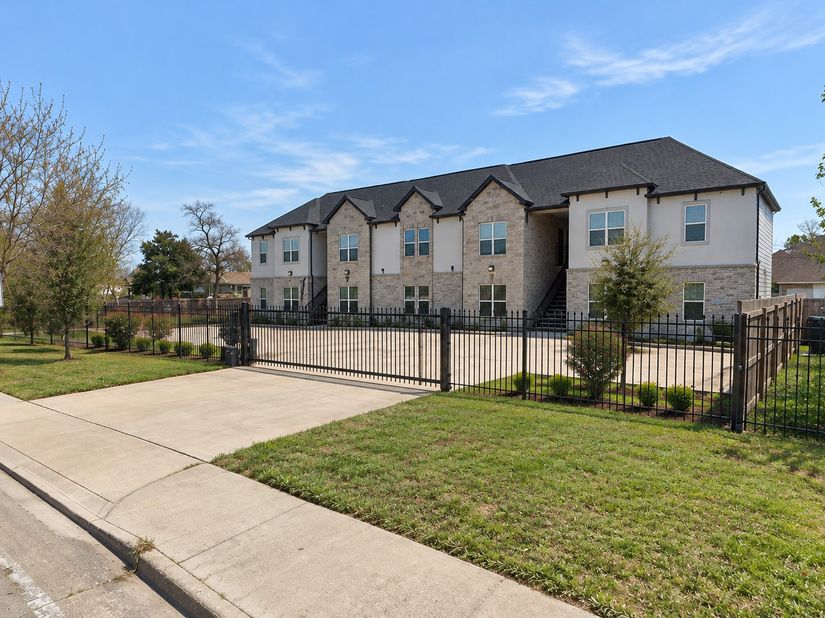 2942 Altoona Street, Houston TX 77026