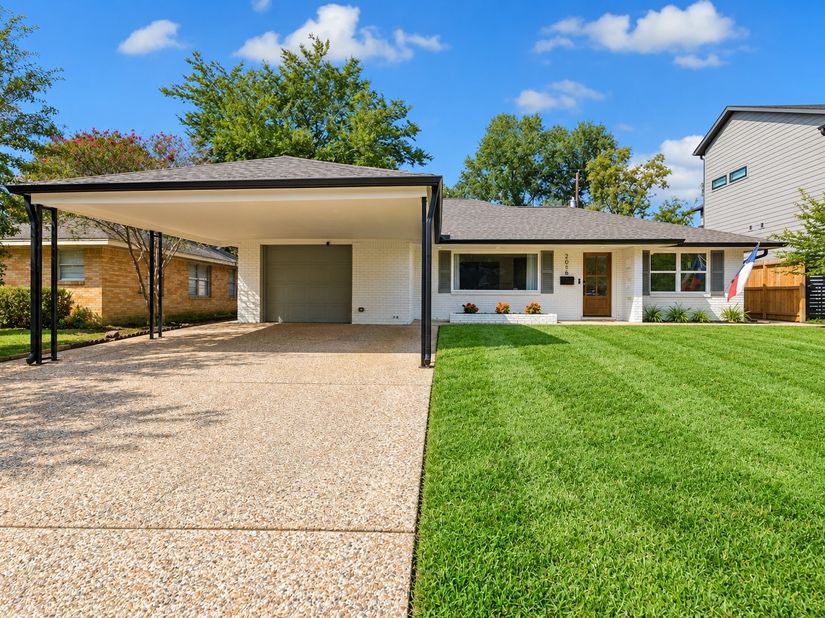 2018 Libbey Drive, Houston TX 77018