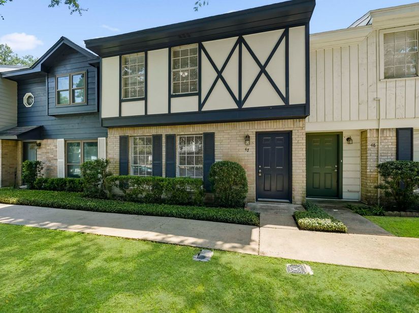 10011 Knoboak Drive 47, Houston TX 77080