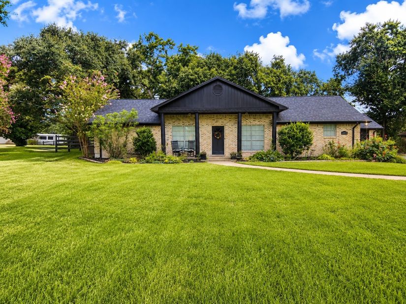 30819 Quinn Road, Tomball TX 77375