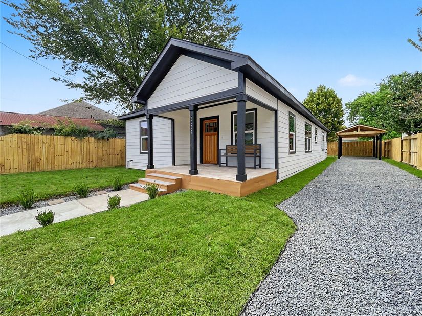 2307 Chestnut Street, Houston TX 77009