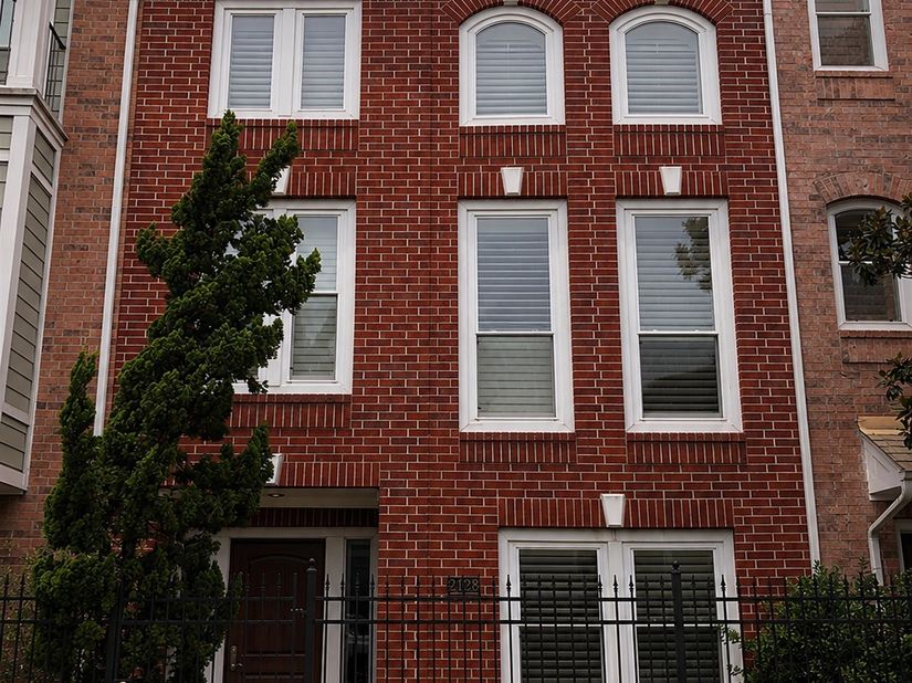 2128 Gillette Street, Houston TX 77006