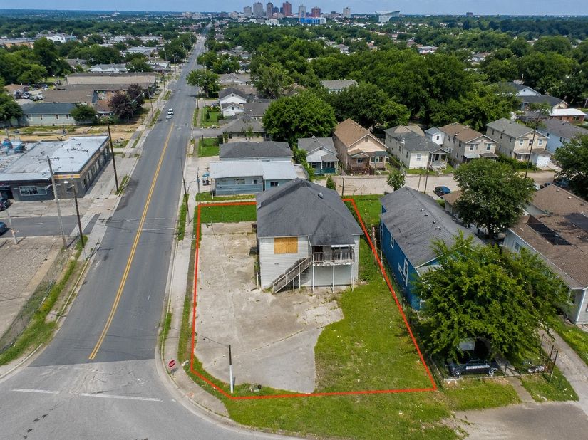 1806 Ssgt Macario Garcia Drive, Houston TX 77011