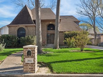 3811 Trappers Forest Drive