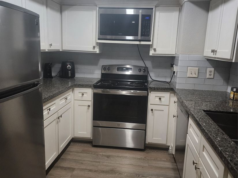 2816 S Bartell Drive 4, Houston TX 77054