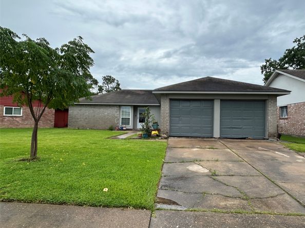 17311 Heritage Bay Drive, Webster TX 77598