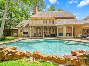2222 Mossy Glen Court