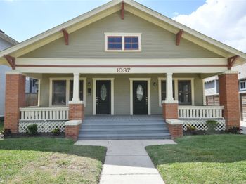 1037 Oxford Street