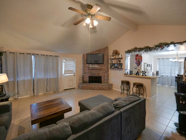 2754 Flintrock Circle, Houston TX 77067