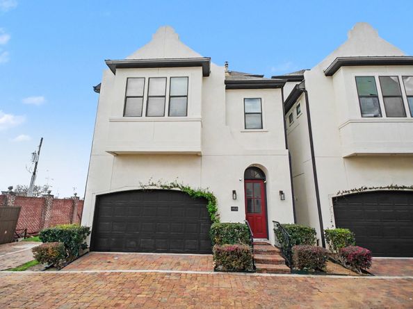 9948 Woodwind Lane N, Houston TX 77025