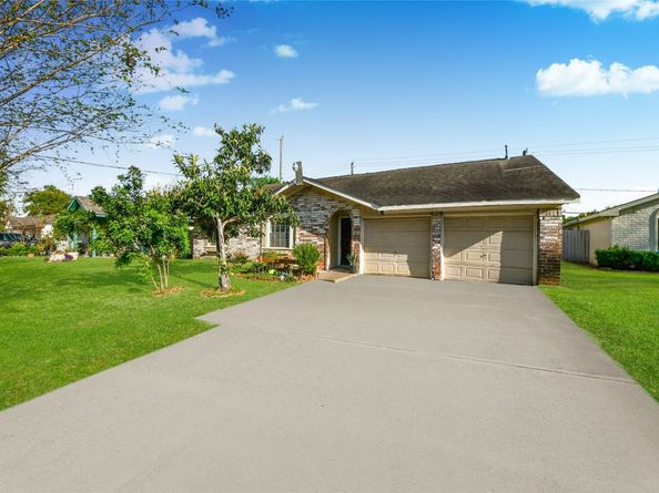 12026 Sela Ln, Houston TX 77072