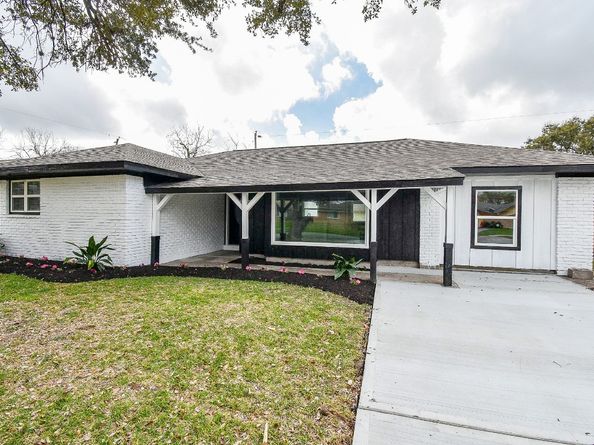 6513 Jackwood Street, Houston TX 77074