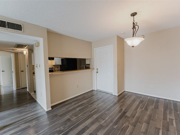 2818 S Bartell 34, Houston TX 77054