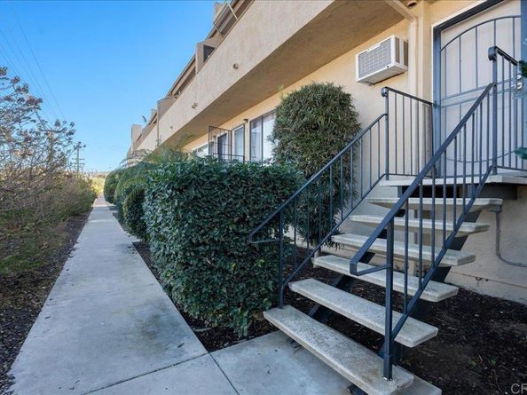 12027 Royal Road 1, El Cajon CA 92021