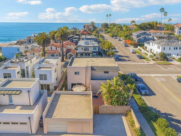 201 4th Street A/B, Encinitas CA 92024