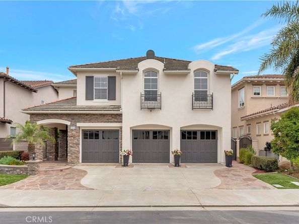 19140 Chandon Lane, Huntington Beach CA 92648