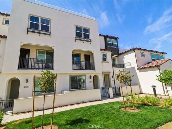 1306 Cantada Court, El Cajon CA 92019