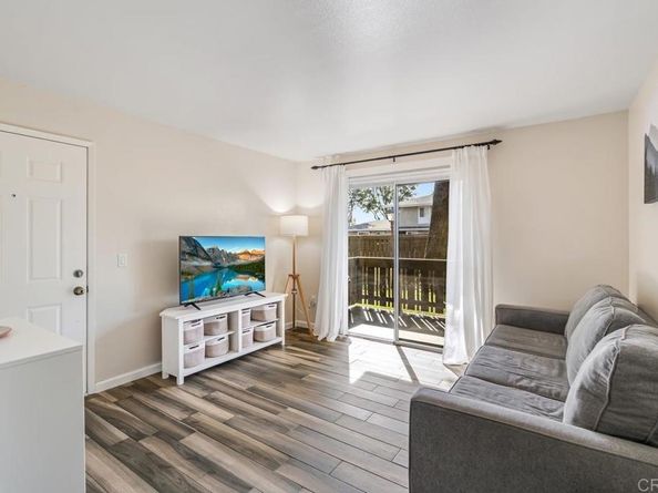 2528 White Oak Place 5, Escondido CA 92027