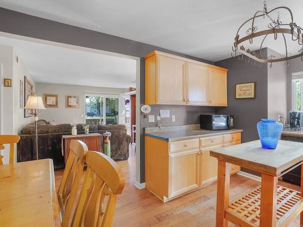 2536 White Oak Place 1, Escondido CA 92027