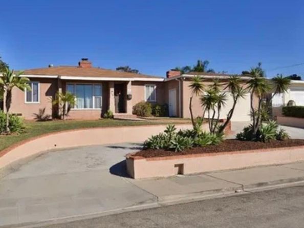 881 First Avenue, Chula Vista CA 91911