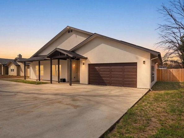 9391 Los Coches Road, Lakeside CA 92040