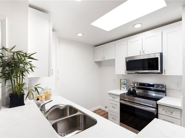 4260 Via Arbolada 304, Los Angeles CA 90042