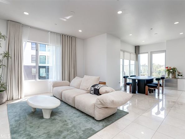 21 Gramercy 306, Irvine CA 92612