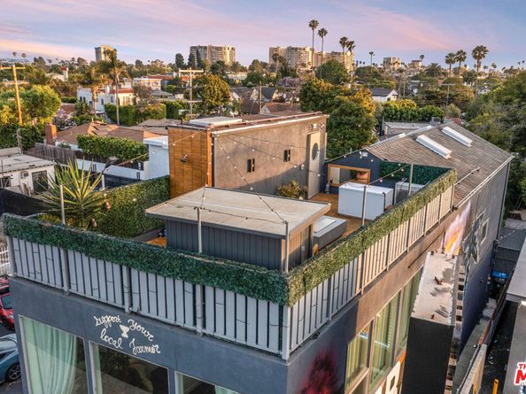 2515 Lincoln Boulevard, Venice CA 90291