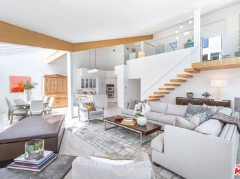 18 Union Jack Street