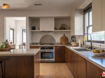 1715 S Kingsley Drive