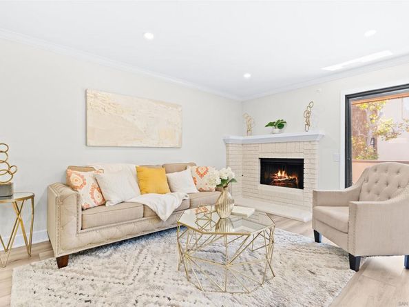 8870 Villa La Jolla Dr 210, La Jolla CA 92037