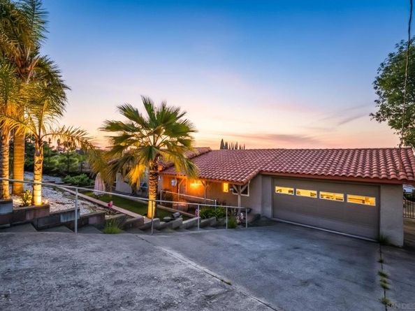 7948 Shalamar Dr, El Cajon CA 92021