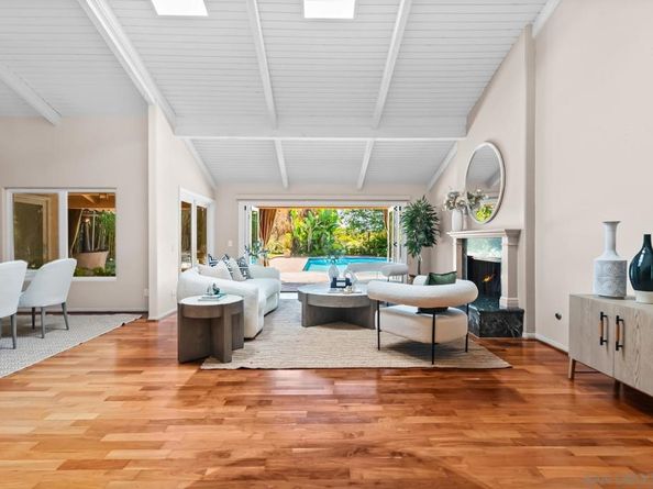 5979 Via Zurita, La Jolla CA 92037