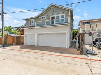 424 Adella