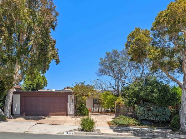 2949 Mobley St., San Diego CA 92123