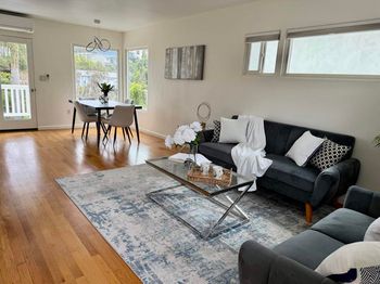 3542 Wawona Dr