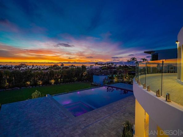 8308 Calle Del Cielo, La Jolla CA 92037