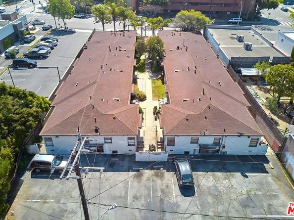 2711 Pico Boulevard, Santa Monica CA 90405