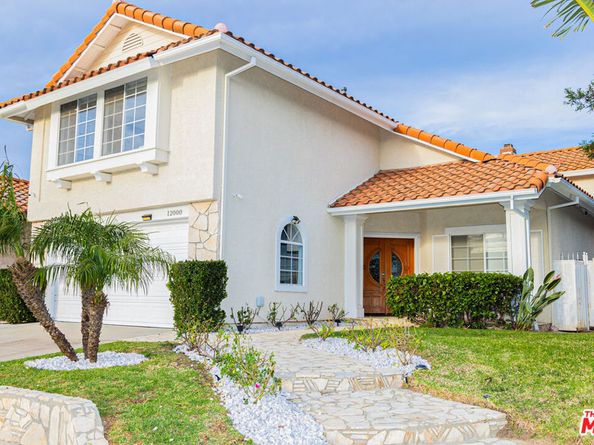 12000 Falcon Crest Way, Porter Ranch CA 91326