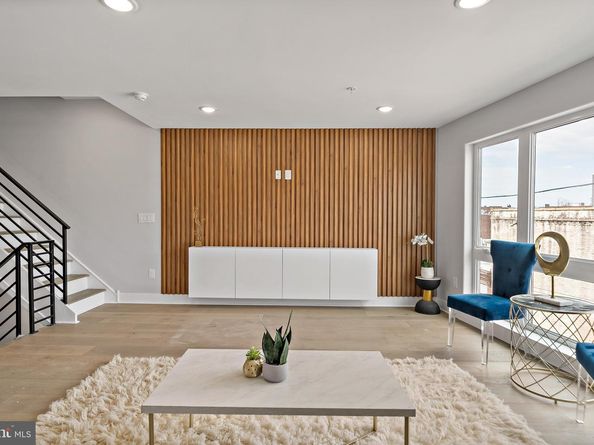 1811 S Orianna St UNIT B, Philadelphia PA 19148