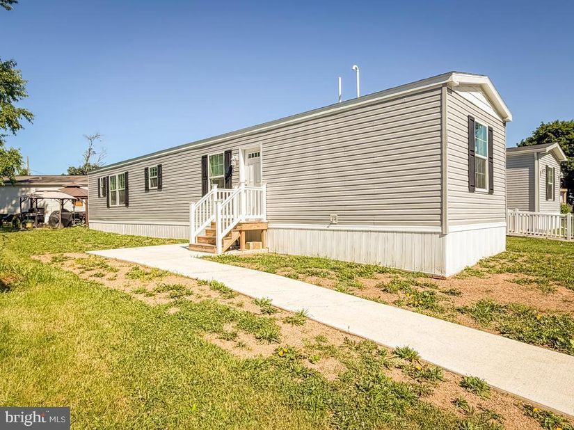209 Johnson Drive, Fairless Hills PA 19030