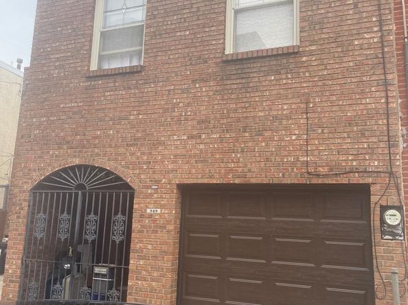 949 N Orianna Street, Philadelphia PA 19123