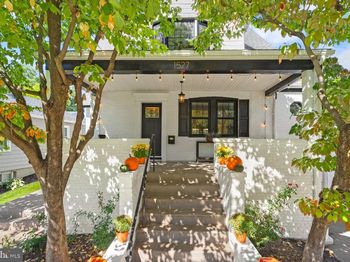 1527 13TH Road S
