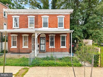 104 E Pastorius Street