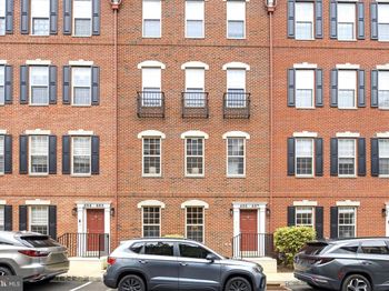 606 Admirals Way