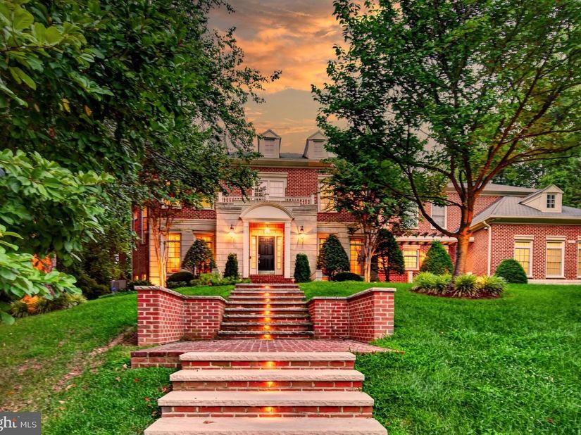 7834 Montvale Way, Mclean VA 22102