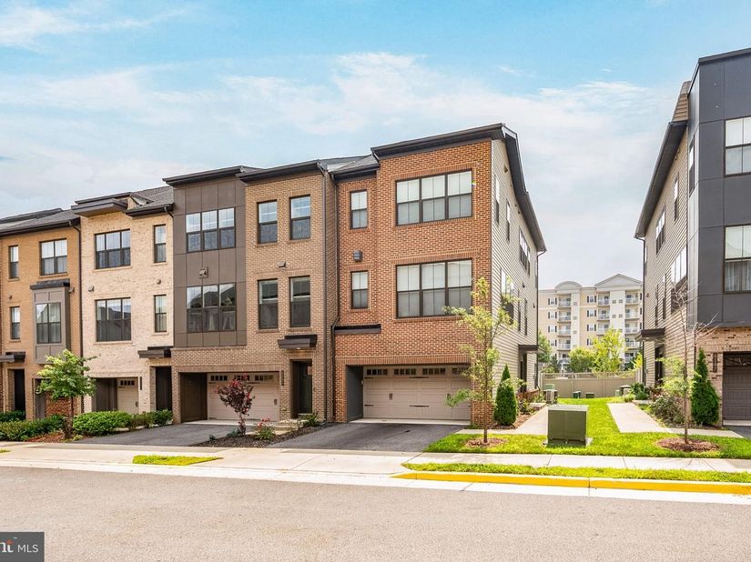 6185 Veneto Terrace, Alexandria VA 22312