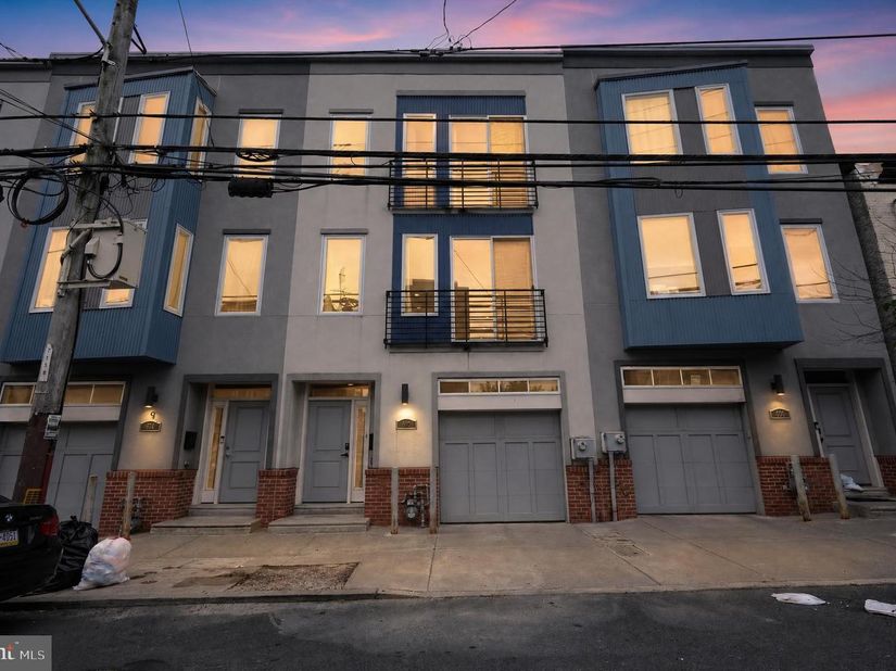 606 W Jefferson Street, Philadelphia PA 19122